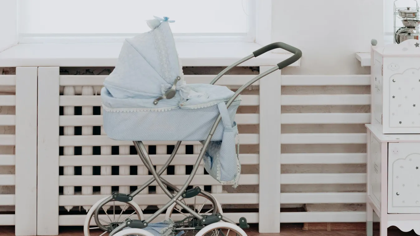 Furcsa szokást vett fel a baba, nem sok időt jósoltak neki