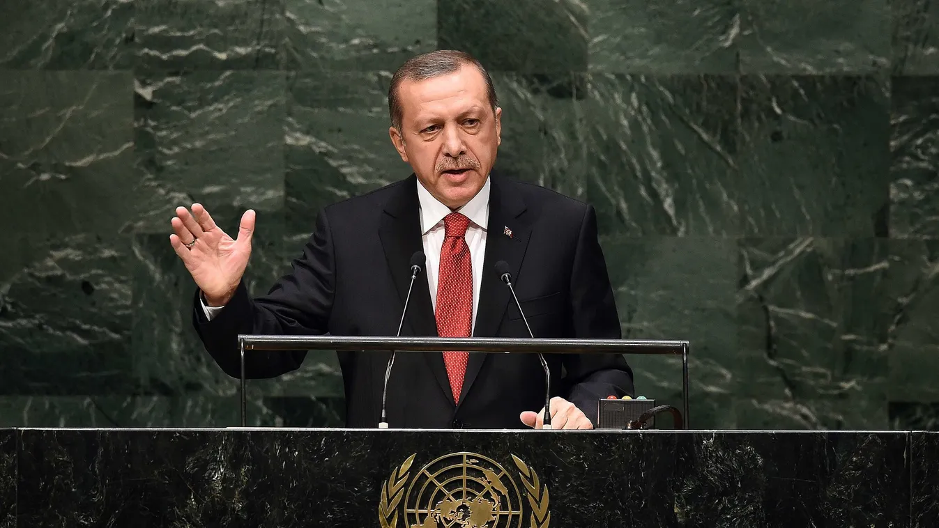 A török elnök humanitárius szövetséget sürgetett