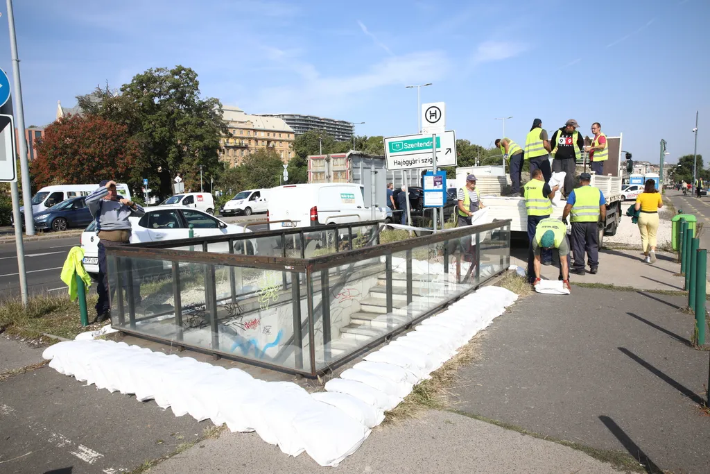  Budai rakpart egészen a Római partig