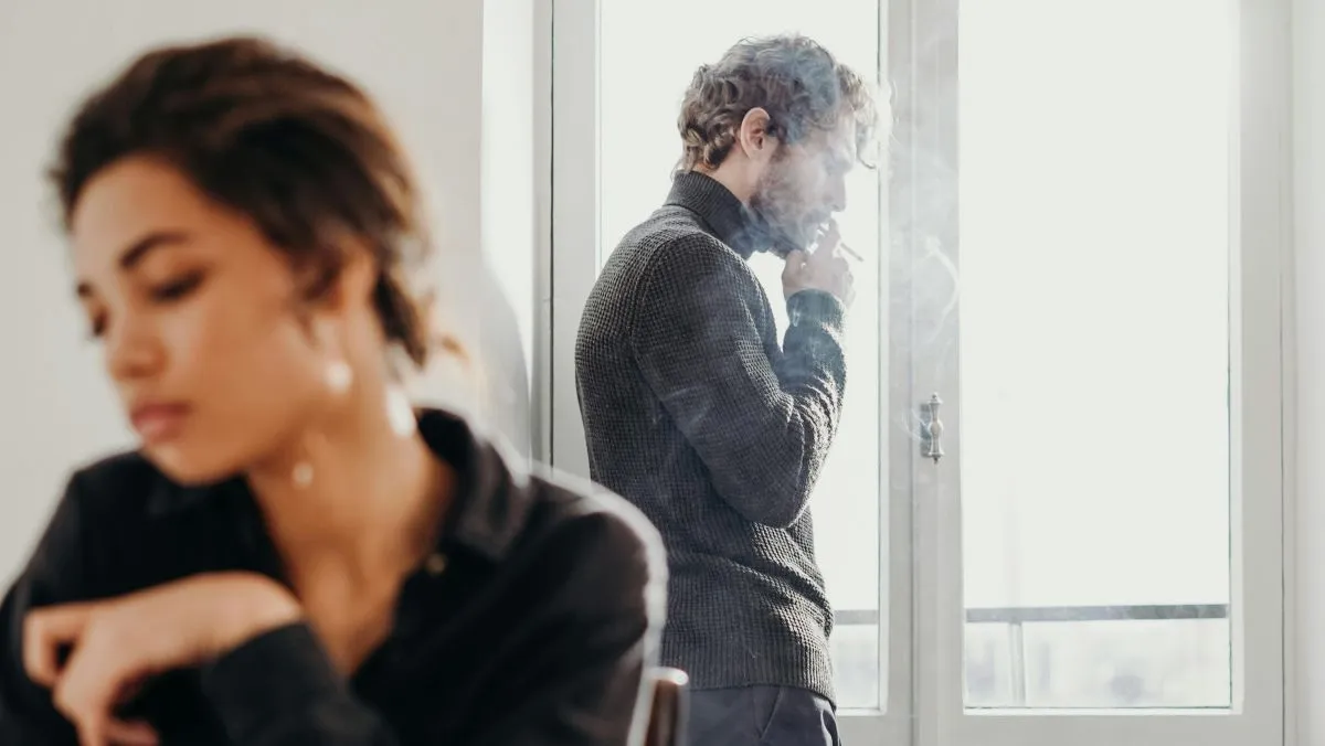 18 éve házasok és egy gyermekük van, de úgy érzi eddig jól működő kapcsolatuk teljesen felborult.
