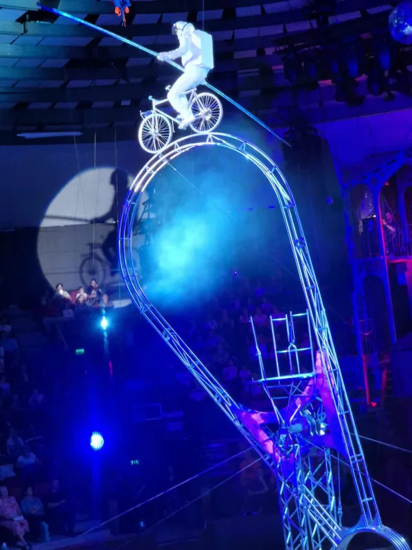 Simet László
artista
szemafor
cirkusz
baleset