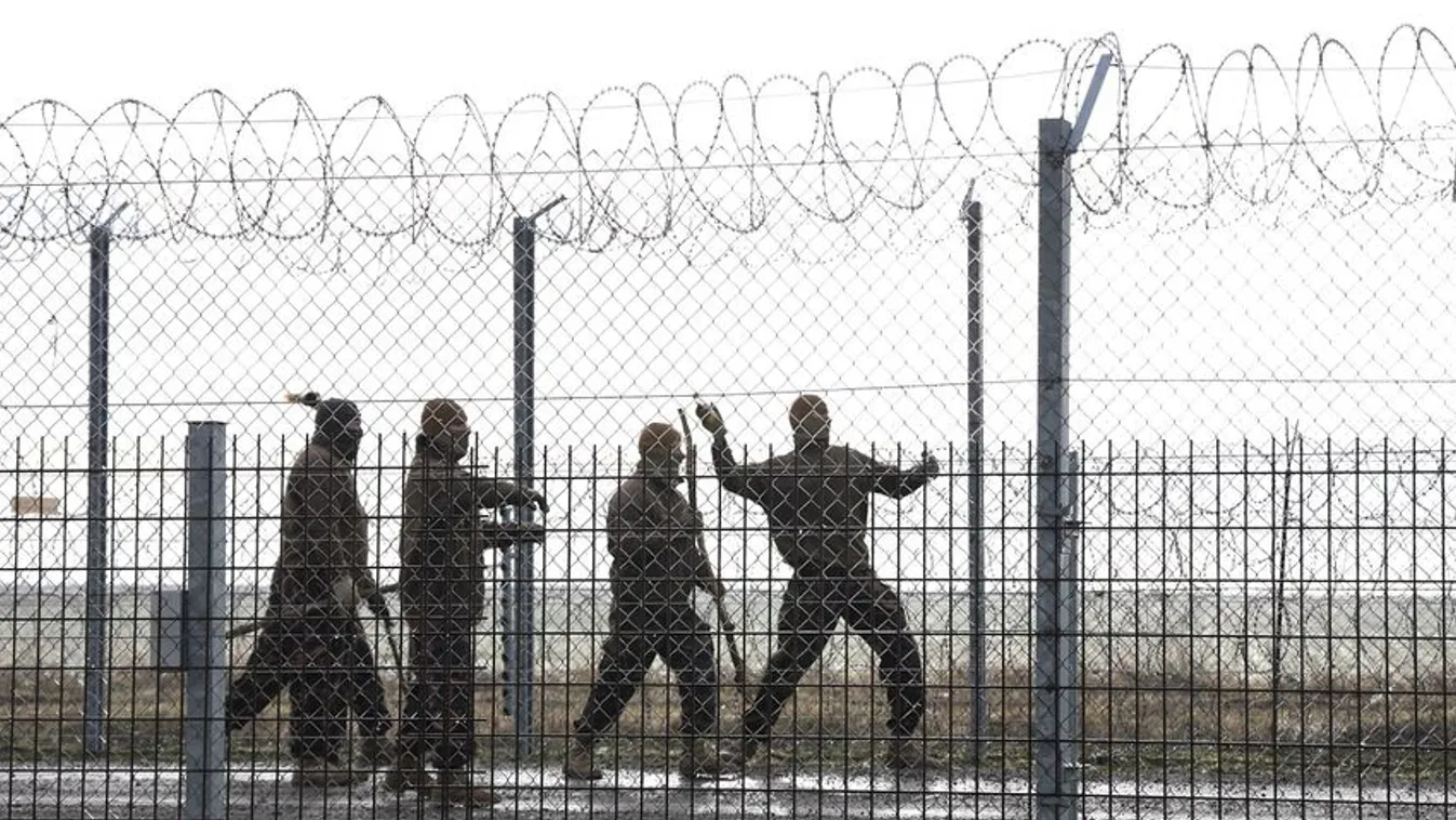 51 rendőr sérült meg eddig a déli határon