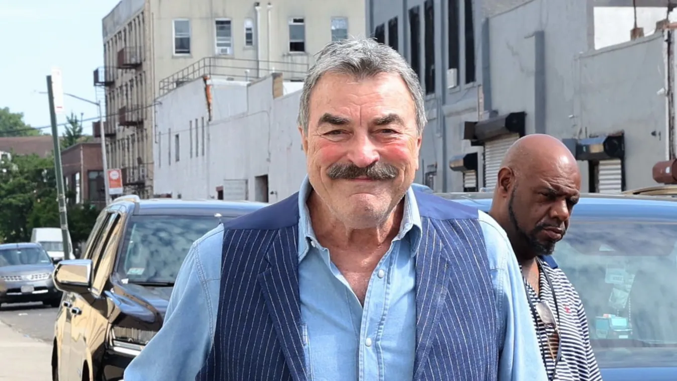 Túlterheli magát Tom Selleck