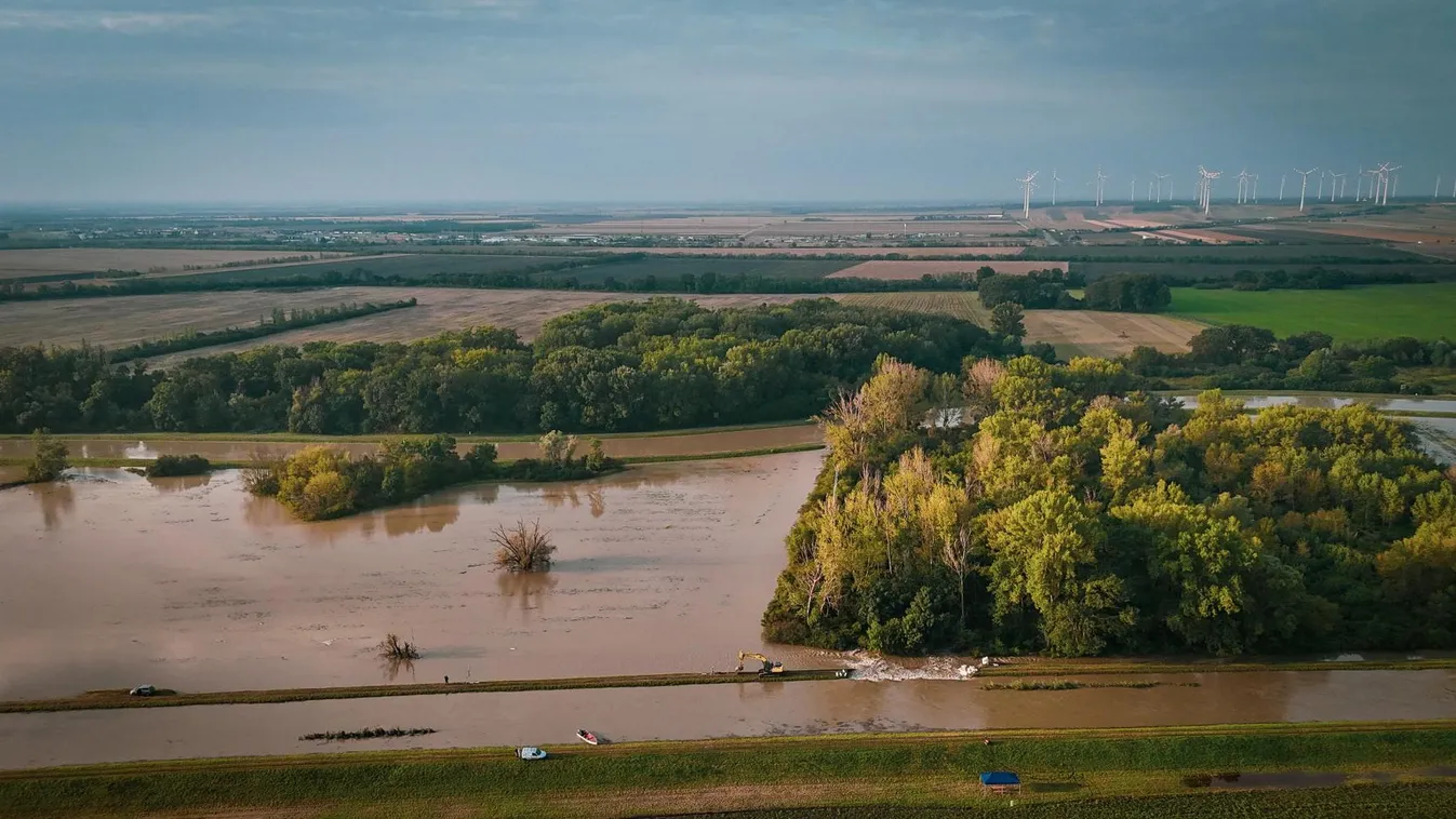 Így nyitották meg a Lajta víztározóját