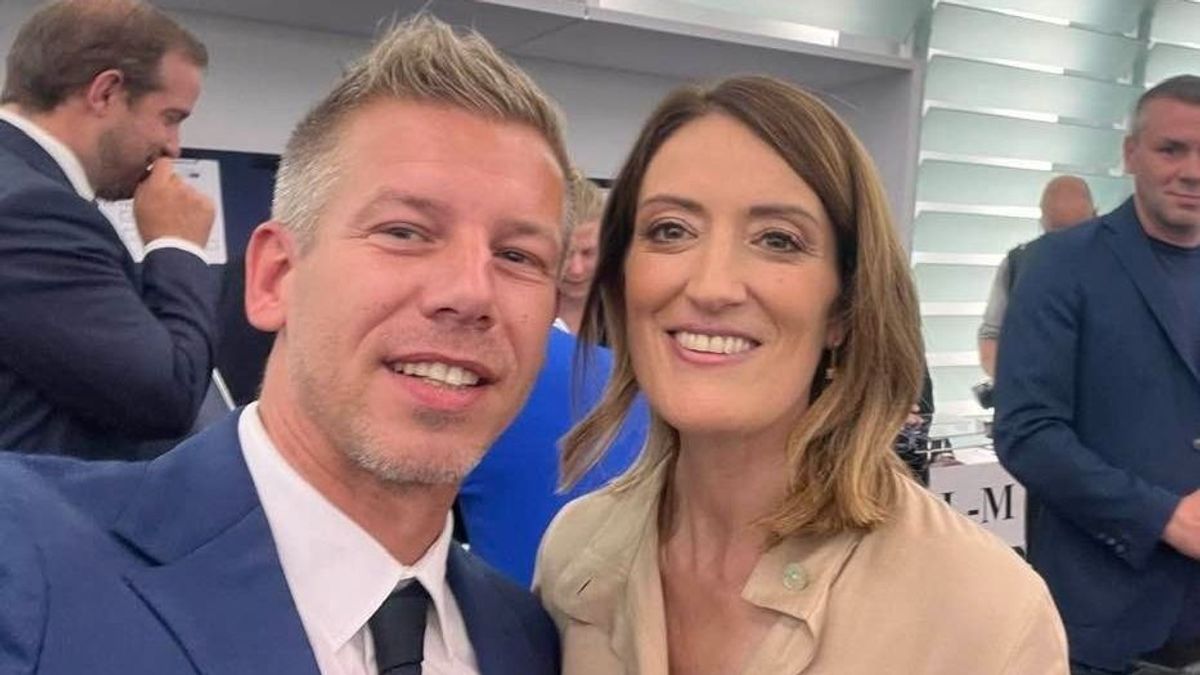 Roberta Metsola EP-elnök mentességet adott magának a korrupciós szabályok alól