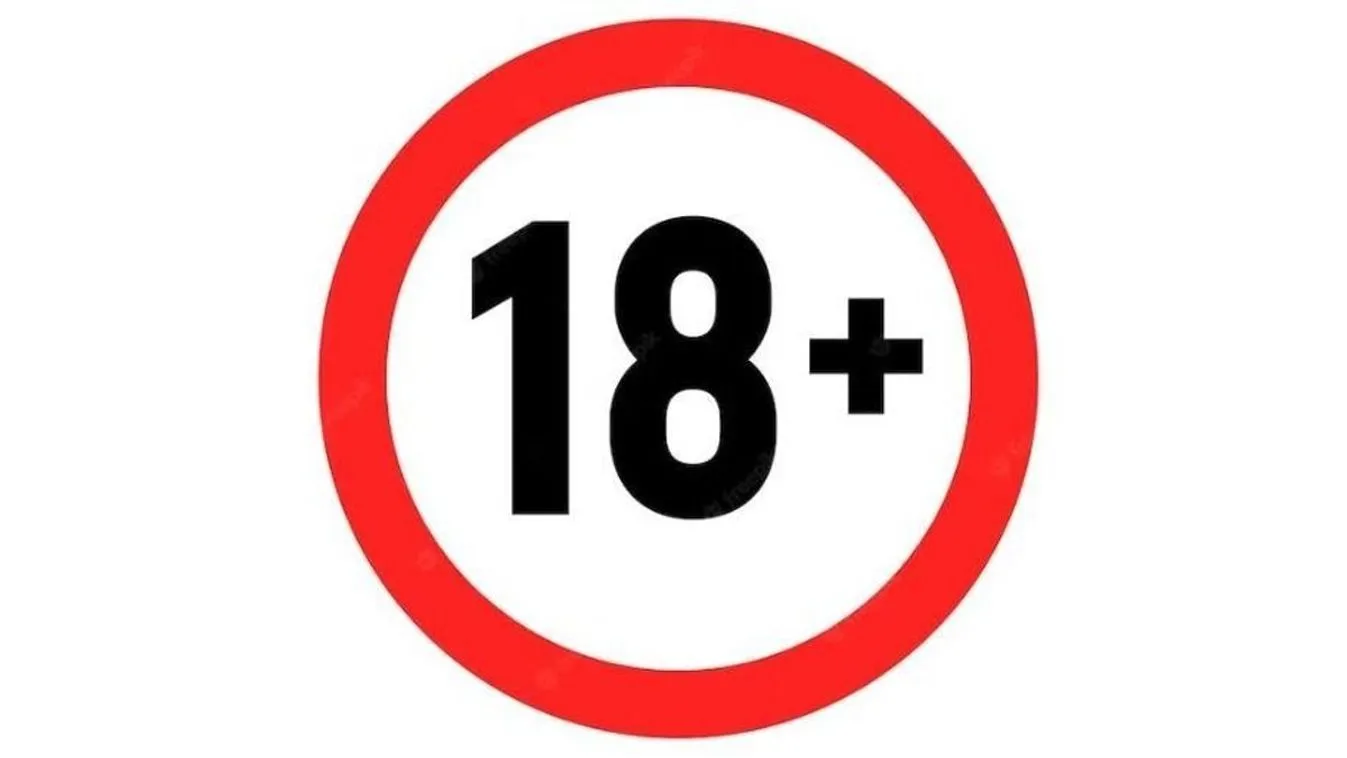 Hűha, tangában pucsítva simogatta magát a gigamellű modell