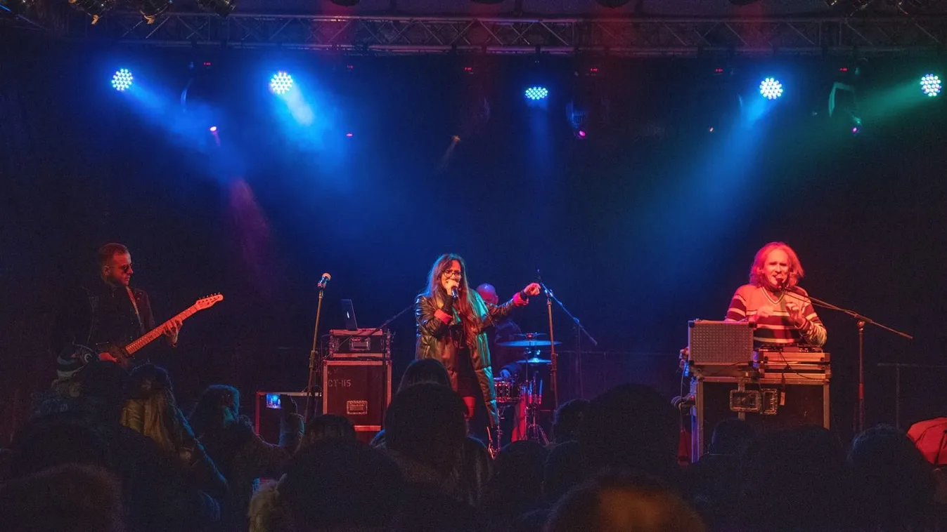 Ellopták a Balkan Fanatik buszát, segítséget kér a zenekar