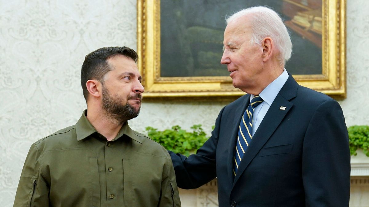 Joe Biden újabb 5 és fél milliárd dollárt küld Ukrajnába