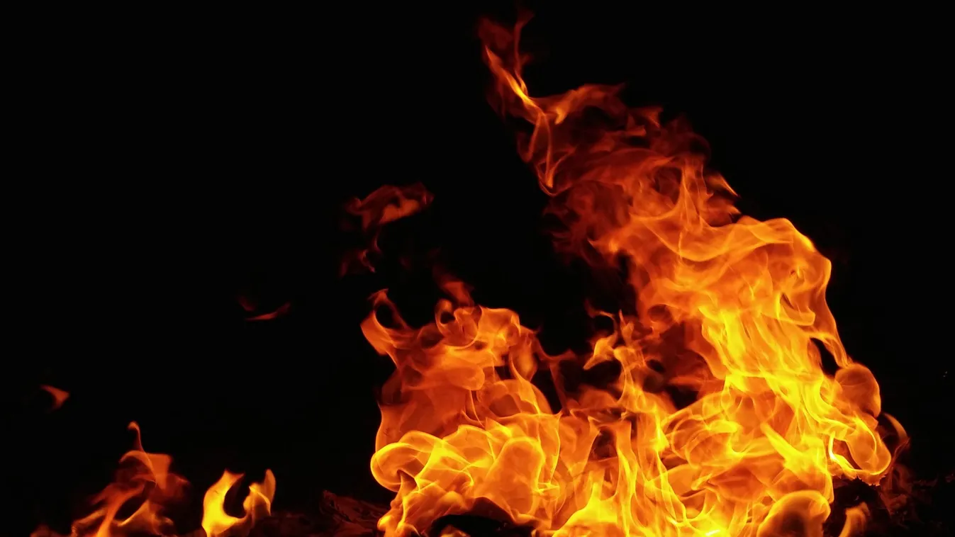 Robbanás mellett szelfizett anya és fia Biatorbágyon