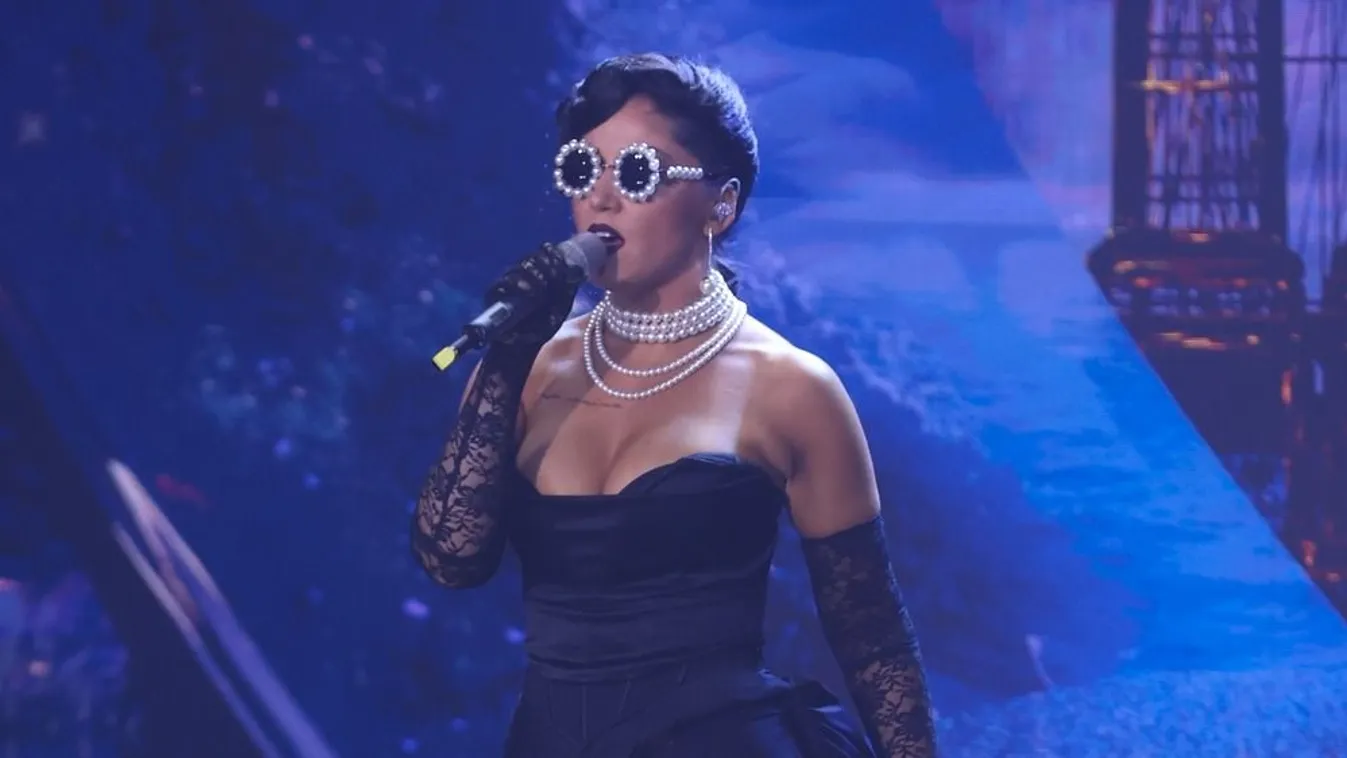 Minden szempár Tolvai Renire szegeződött – videó