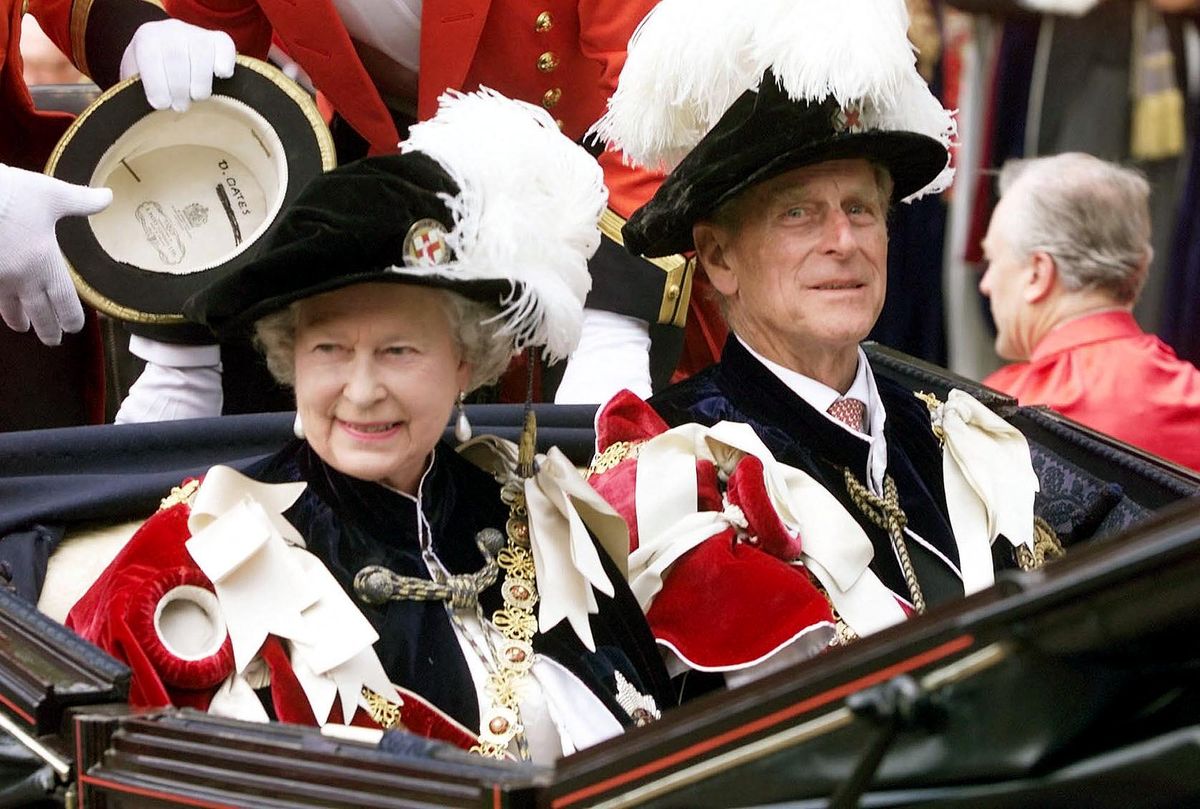 BRITAIN - ROYAL GARTER/QUEEN&DUKE