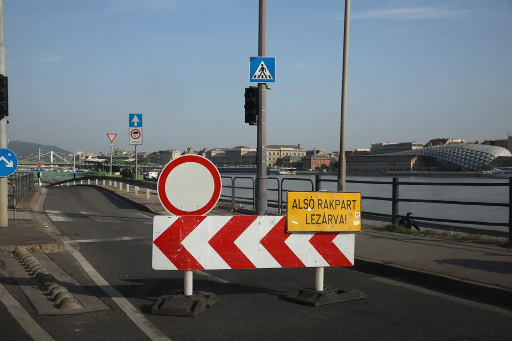  Budai rakpart egészen a Római partig