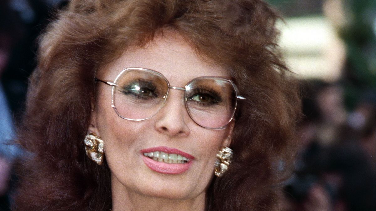 Íme a 90 éves Sophia Loren legemlékezetesebb pillanatai – galéria