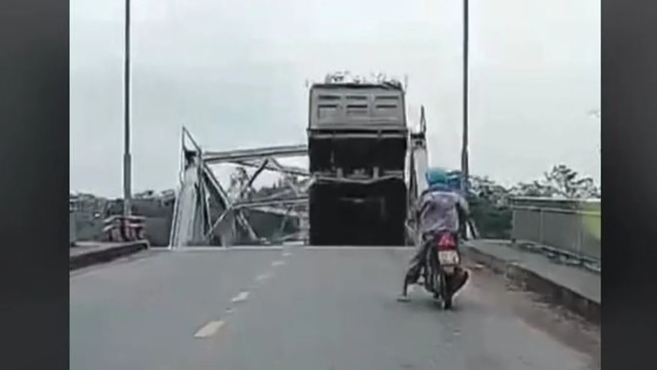 Leszakadt a híd, 13 embert keresnek a folyóban