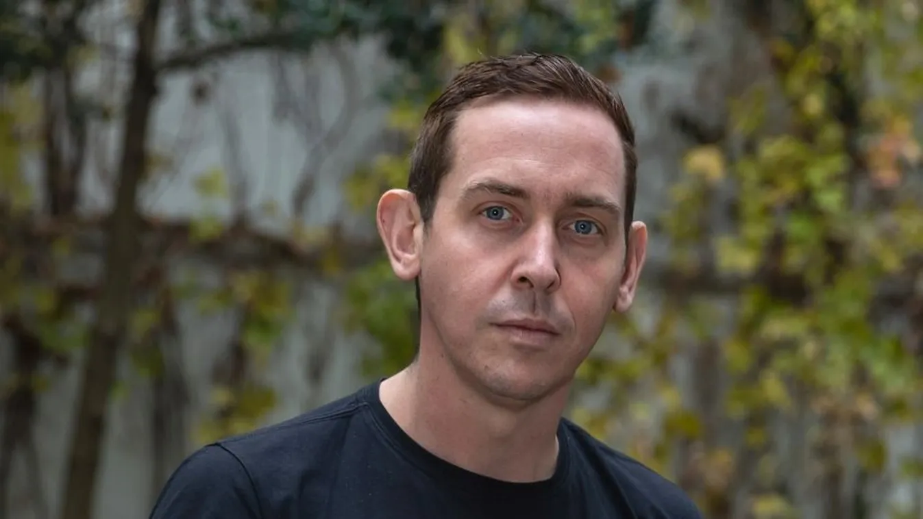 Rajongó hölgyek tarthatják el Molnár Gusztávot