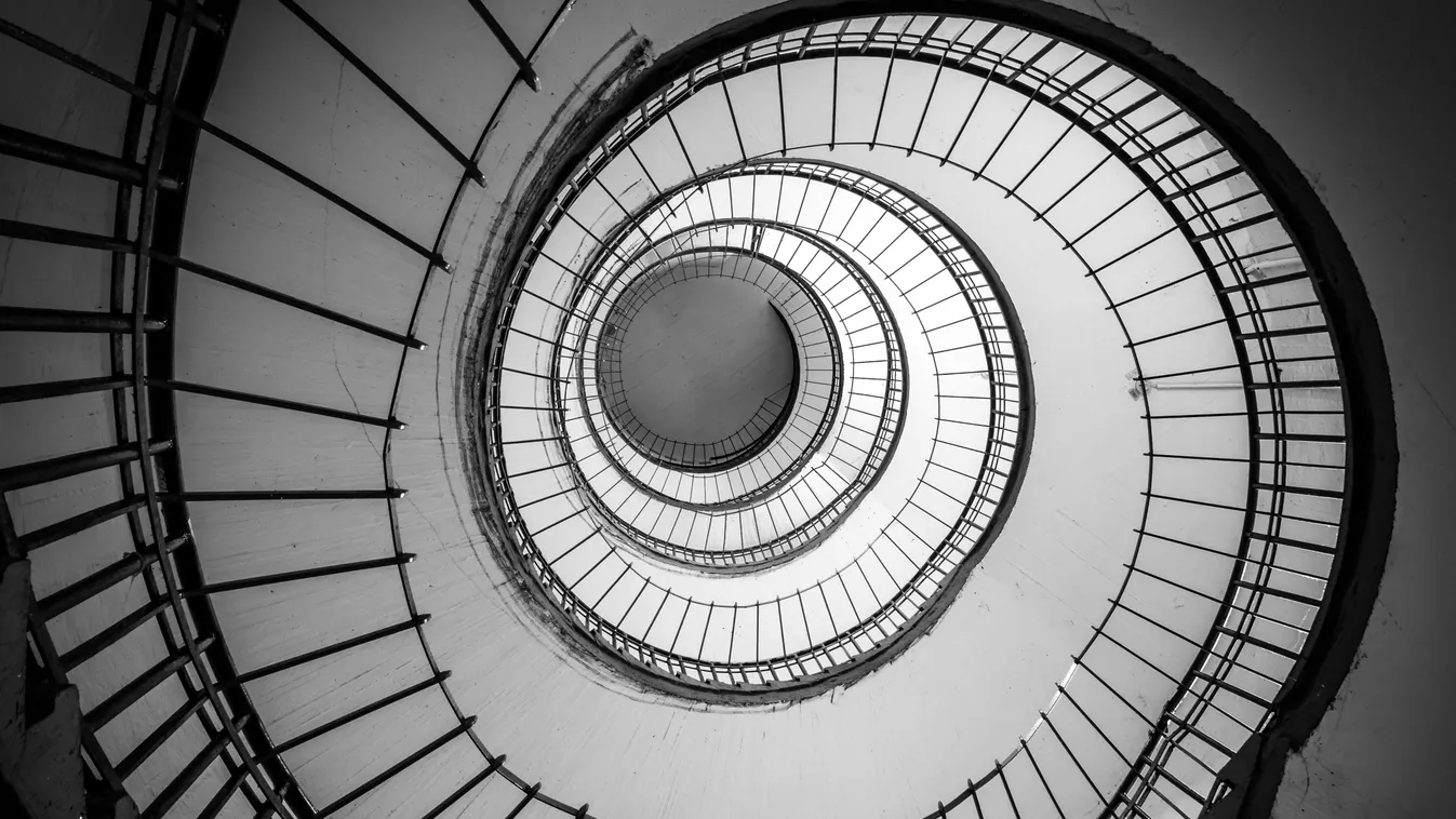 Nem talált ki a lépcsőházból egy demens férfi, meghalt