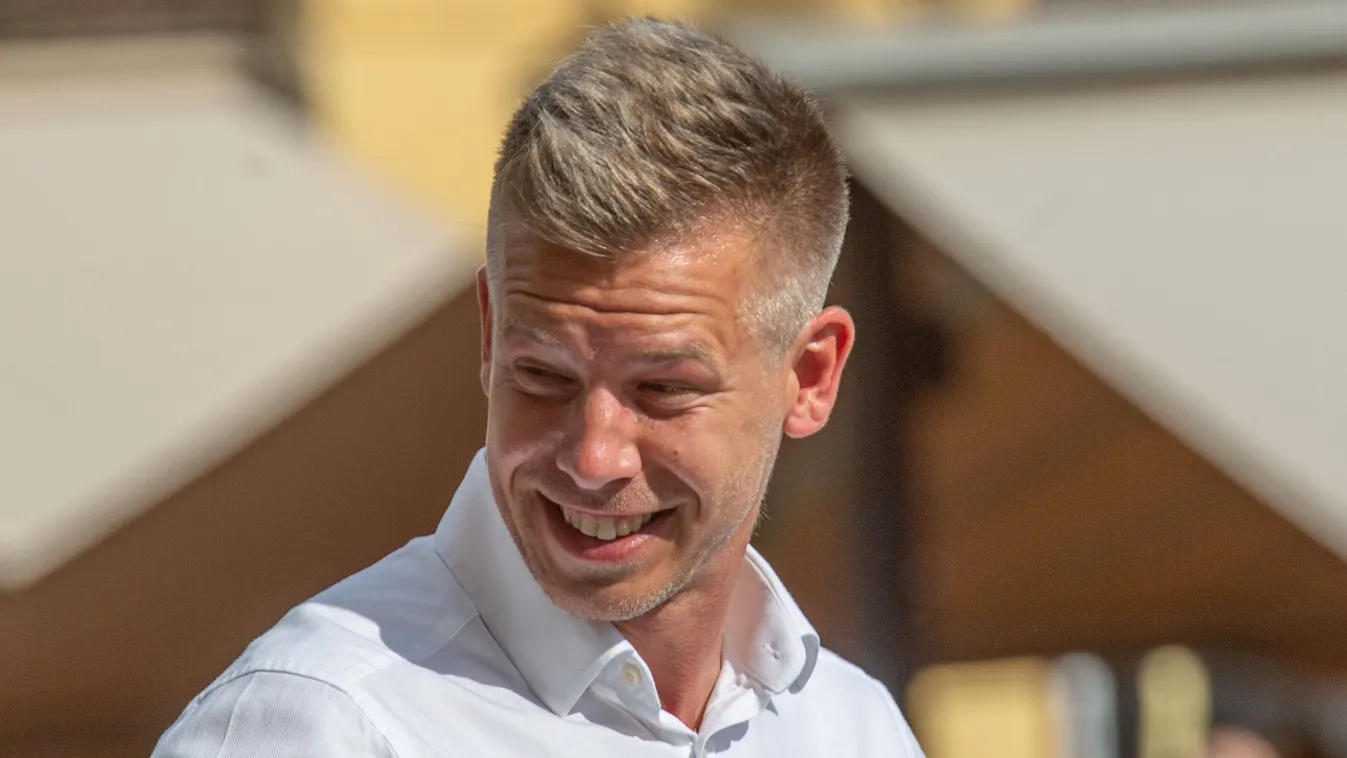 Magyar Péter a mentelmi jog megszüntetésével kampányolt