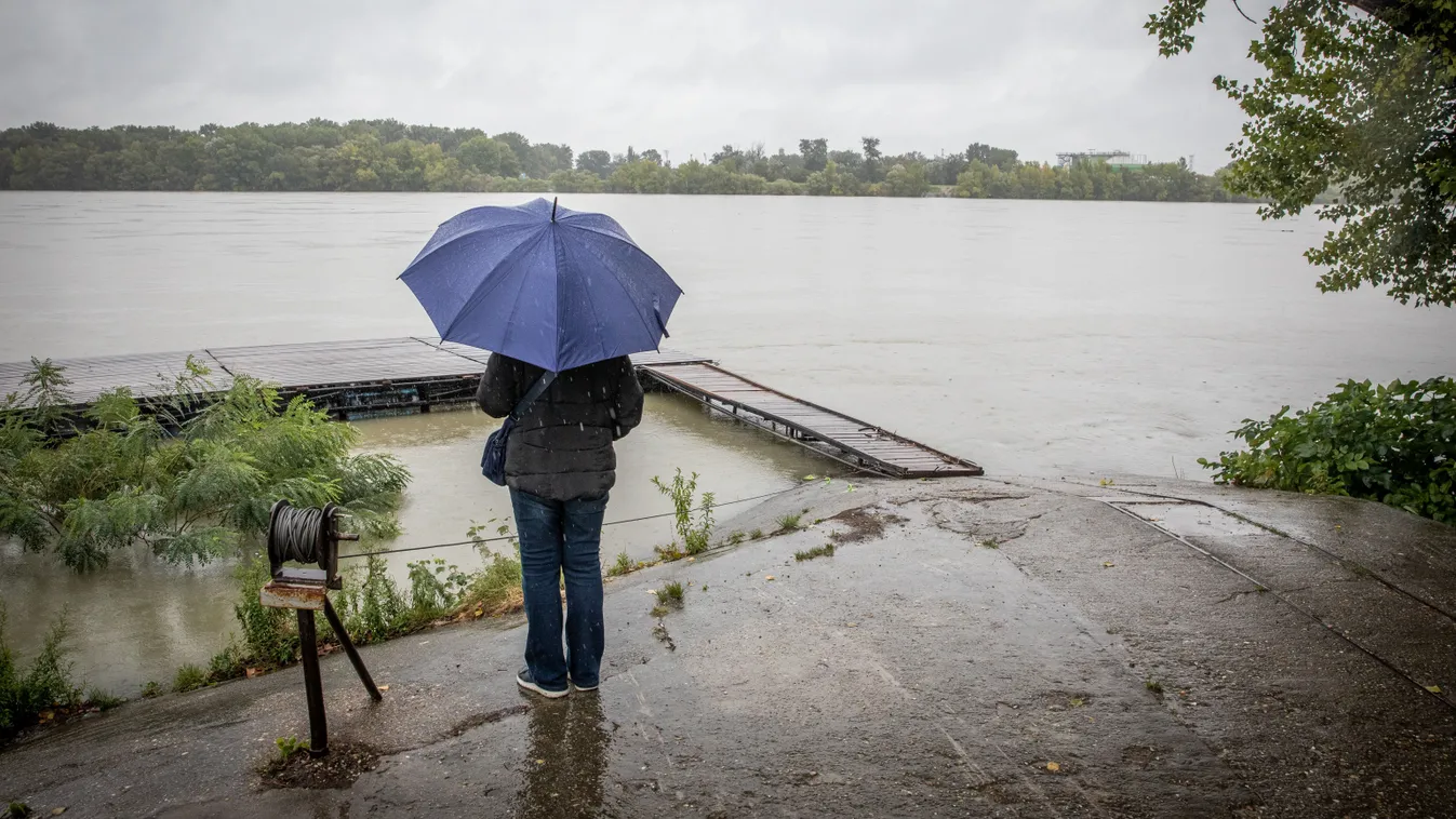 Árvíz: csak a Dunán ezer kilométernyi töltésen védekezünk