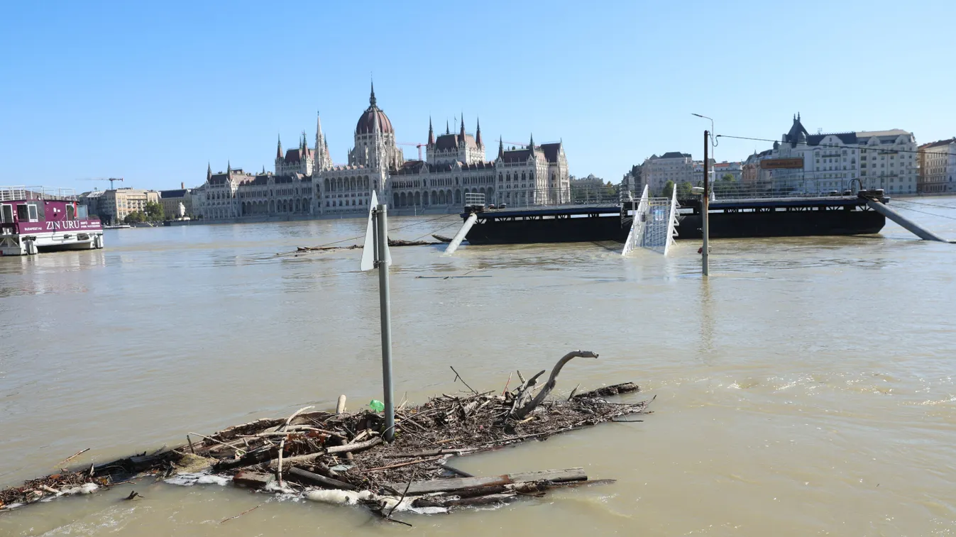 Így hagyja el hazánkat a Dunán átvonuló hatalmas árhullám