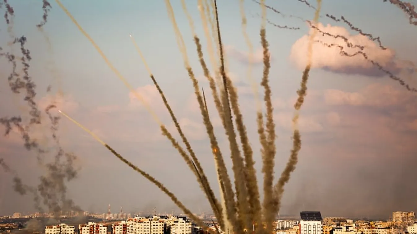 Rakétazáporral támadta Izraelt a Hezbollah