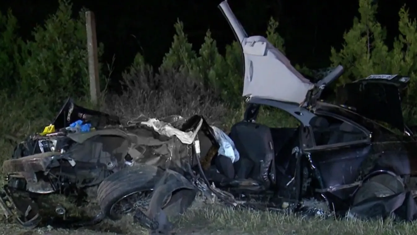 Egy 17 éves lány szörnyethalt a balesetben Várdombnál