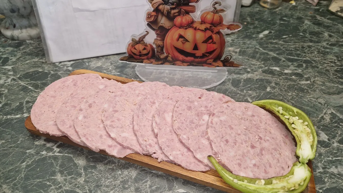 Így készül a házi felvágott, sokkal finomabb, mint a bolti