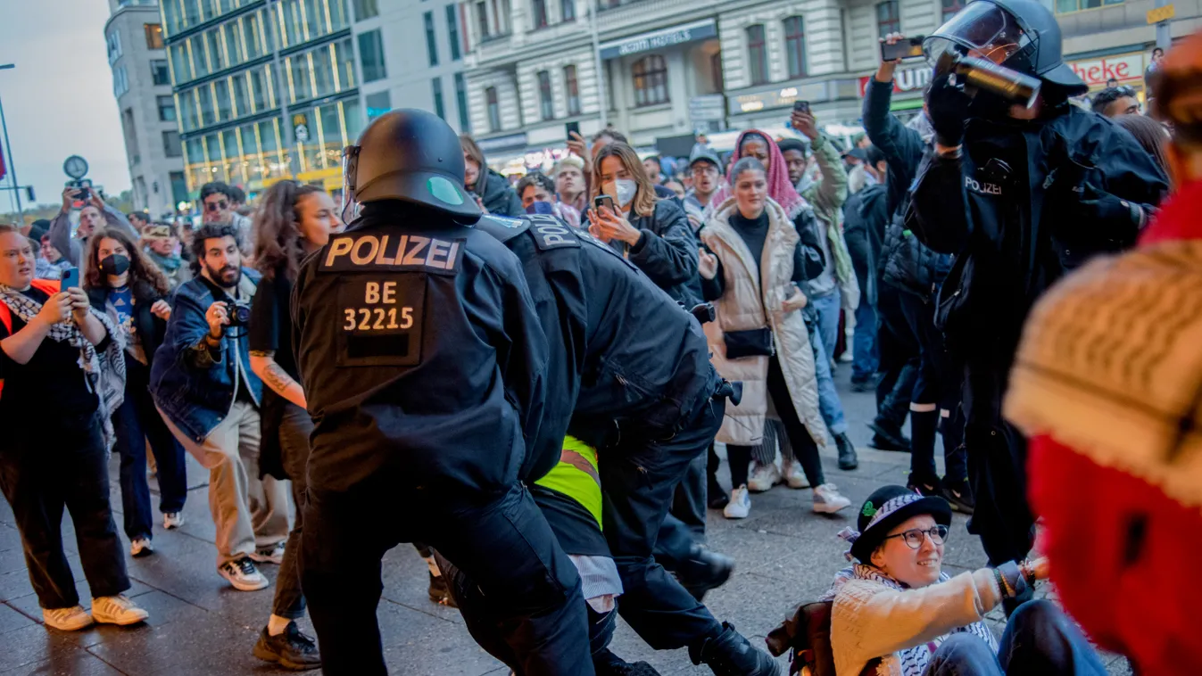 Izrael-ellenes tüntetők támadtak rendőrökre