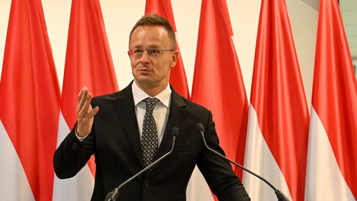 Szijjártó: Véget kell vetni az öldöklésnek Ukrajnában!