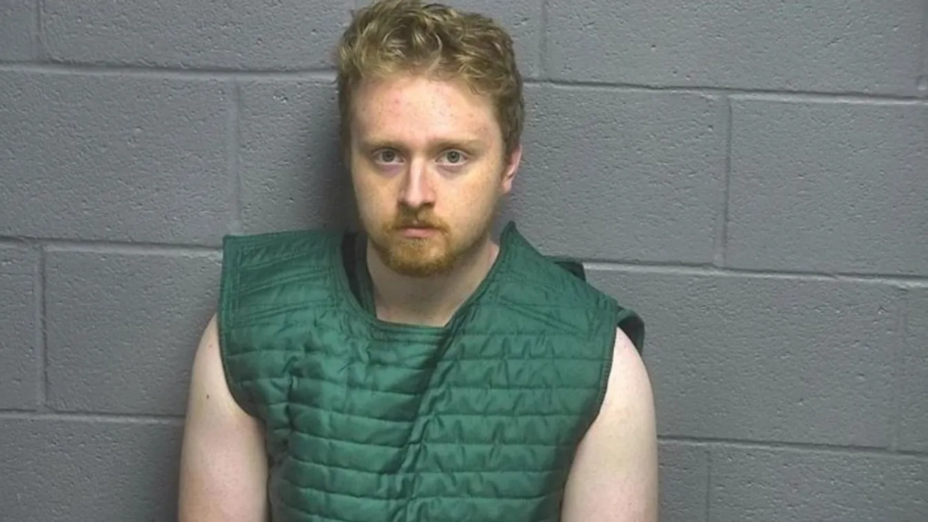 Borzalom: halálra fojtotta egyéves kisfiát a horrorapa