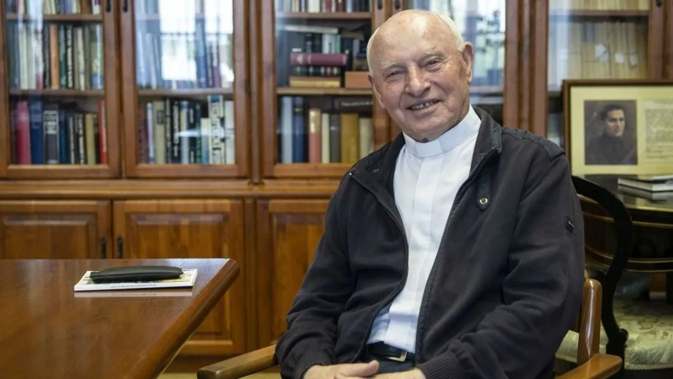 "Isten veled" - Orbán Viktor így gyászolja Kozma atyát