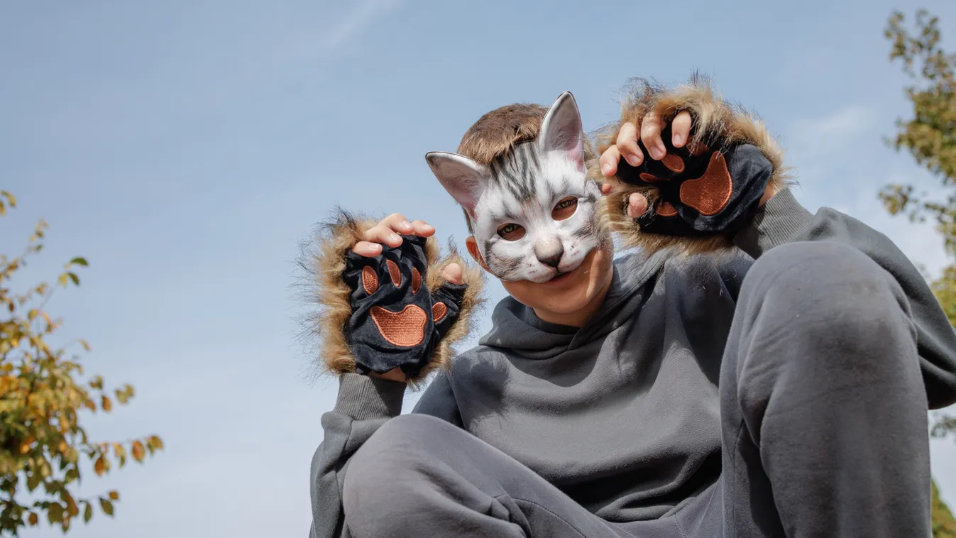 Új TikTok-őrület: elképesztő, miben ugrálnak a fiatalok!