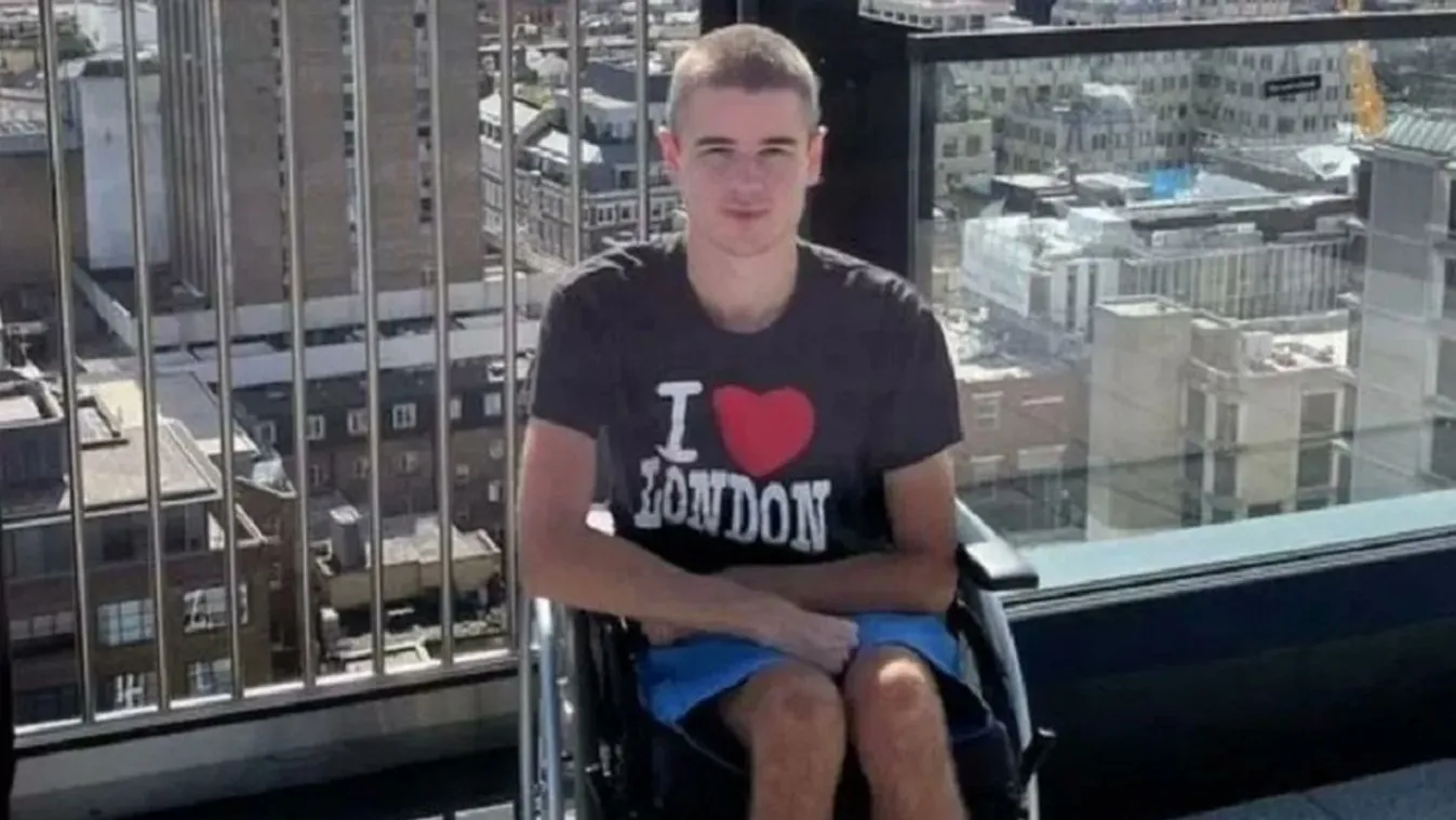 Három év után újra beszél és jár egy lebénult fiatal