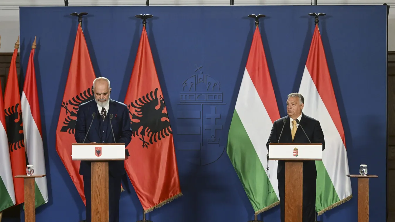 Megkezdődtek az uniós csatlakozási tárgyalások Albániával


