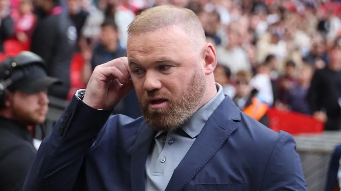 Mindenkinek üzent az elhízott Rooney