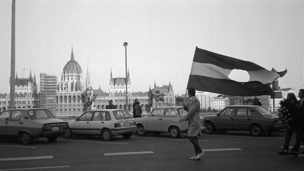 Így vonultak utcára és emlékeztek régen a magyarok 1956 hőseire - retró galéria