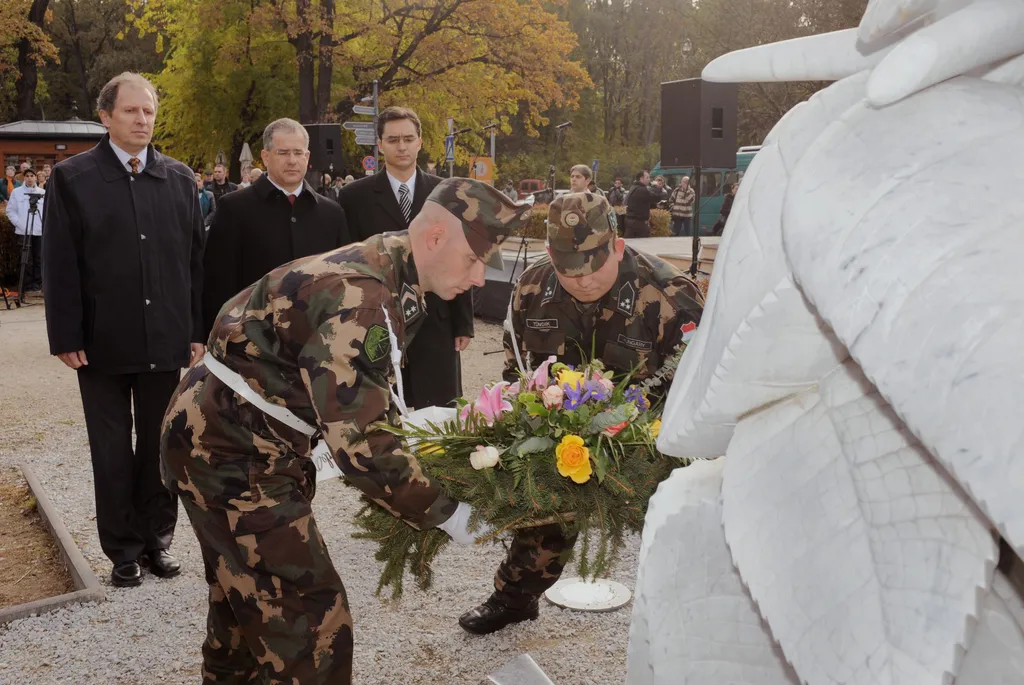 Somogyi Béla; Kósa Lajos; Papp László;
