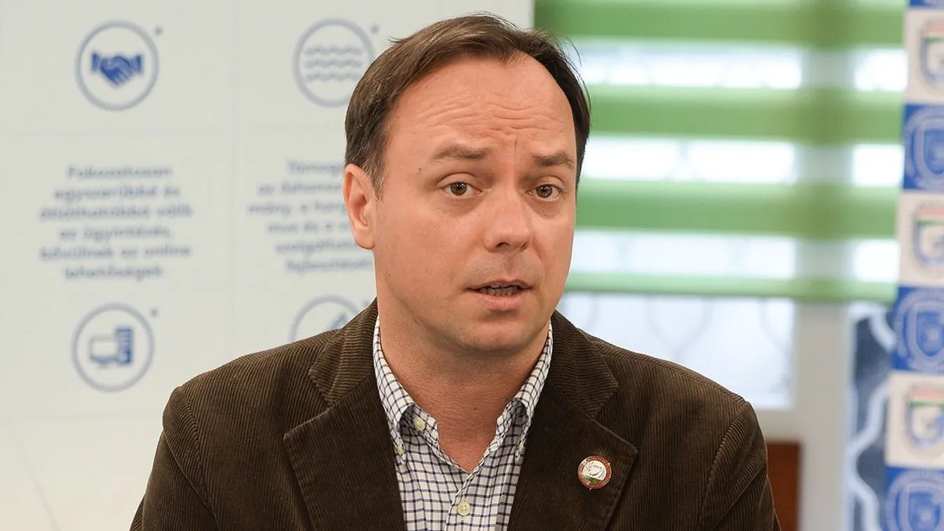 Nyitrai, "A diákok, szülők és a tanárok számíthatnak ránk