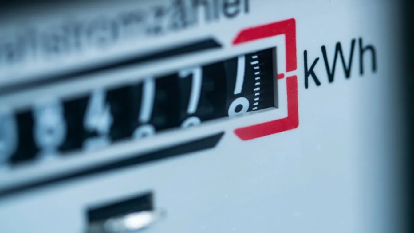 A Tisza Párt a rezsicsökkentés ellen szavazott Brüsszelben
