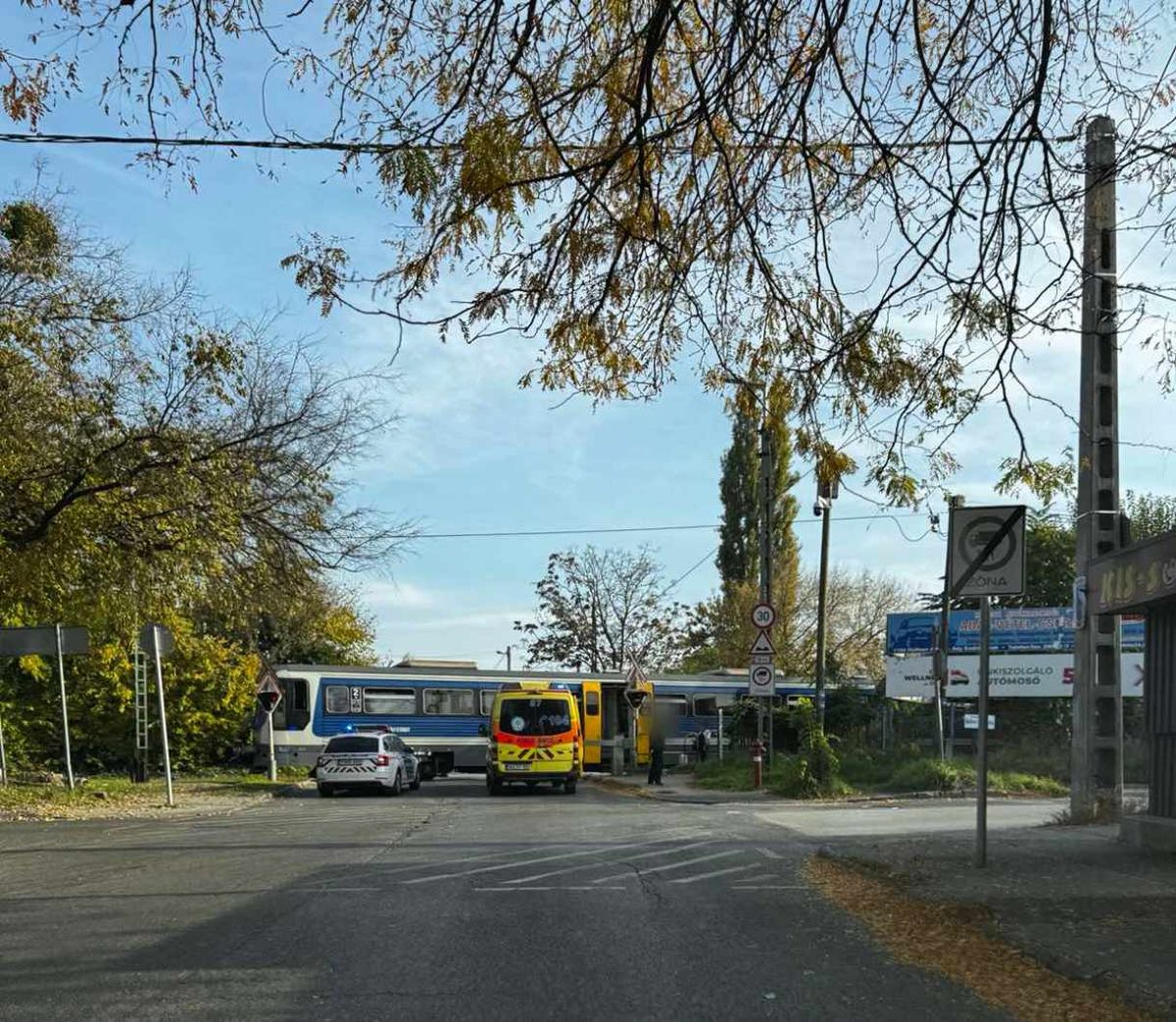 Csoda Kispesten vonat elé ugró embert mentettek Ripost