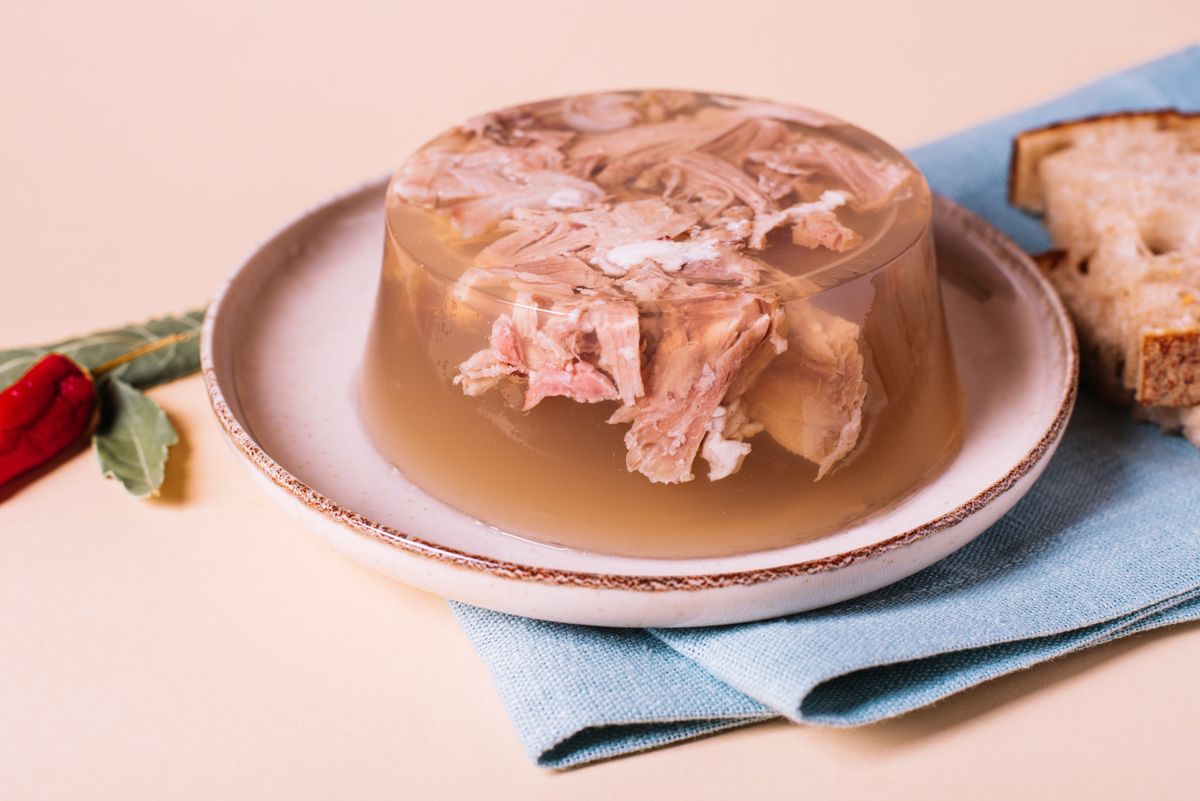 Jelly,With,Meat,,Beef,Aspic,,Traditional,Dish.,Portion,On,Plate