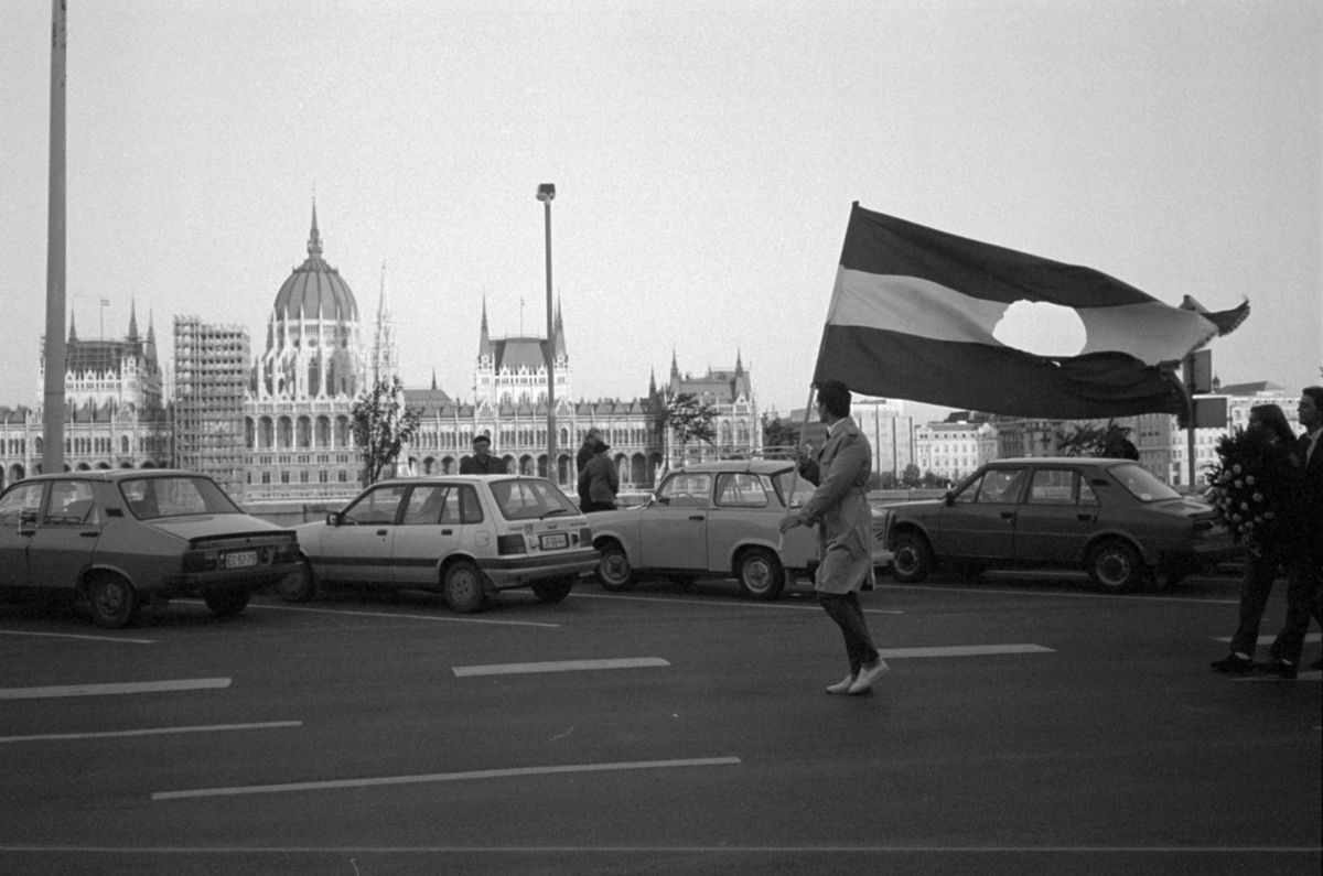 1956