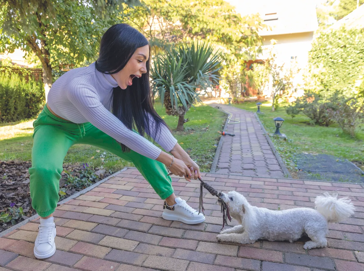 Cynthia a Kísértés műsorában sikerrel járt kísértőként.