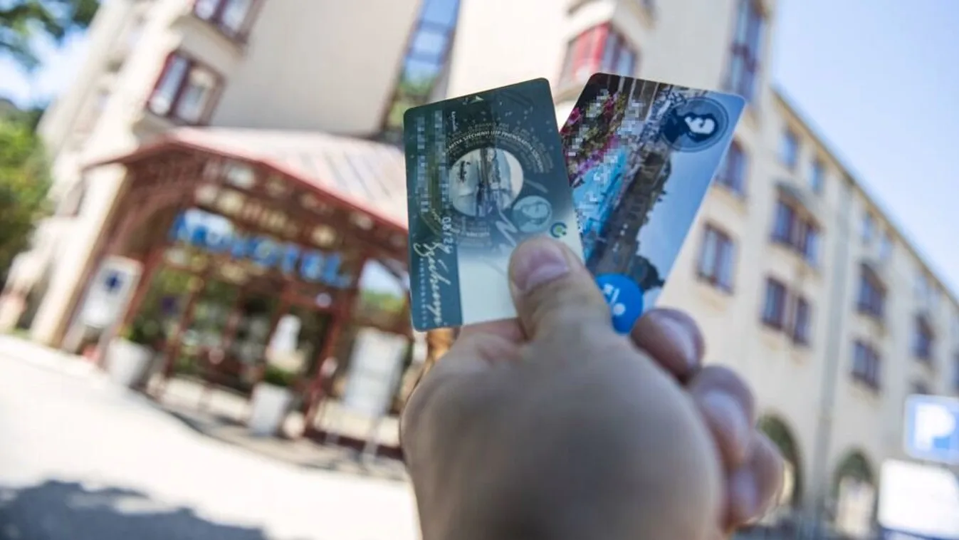 Jön a digitális SZÉP-kártya és a készpénzmentes borravaló