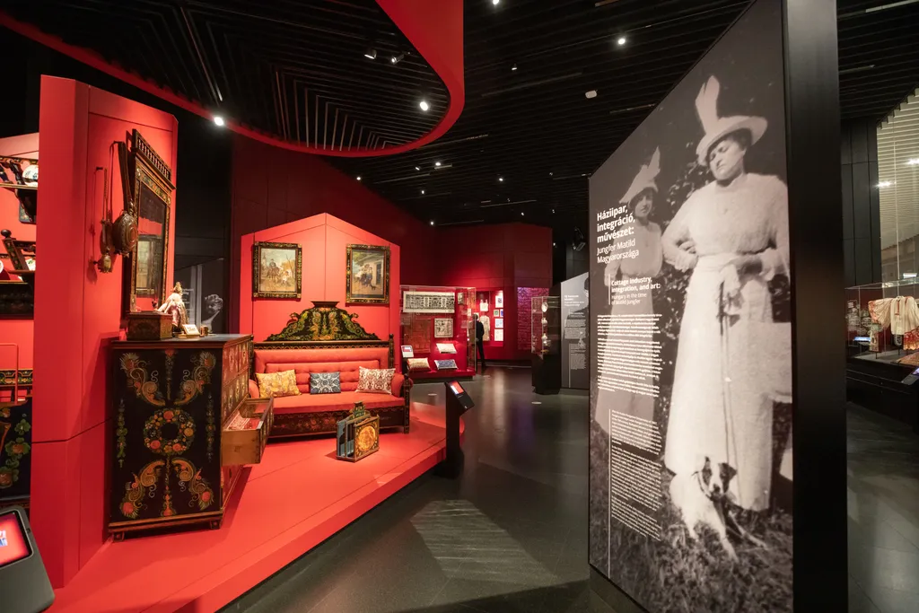 20241010 Budapest, a Néprajzi Múzeum állandó kiállításának megnyitója. Fotó:Bánkúti Sándor