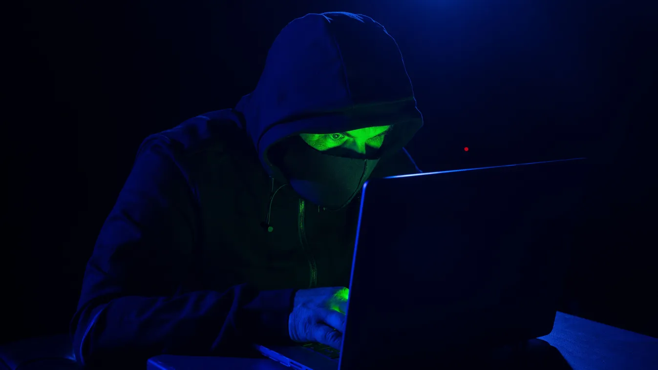 Online csalók pályáznak rád: így férkőznek a bizalmadba