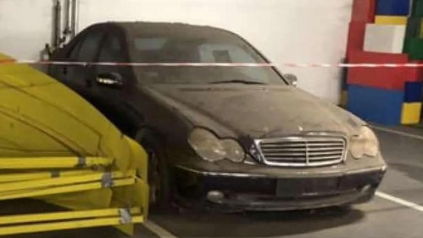 Rejtélyes roncsautó lett Szeged új látványossága