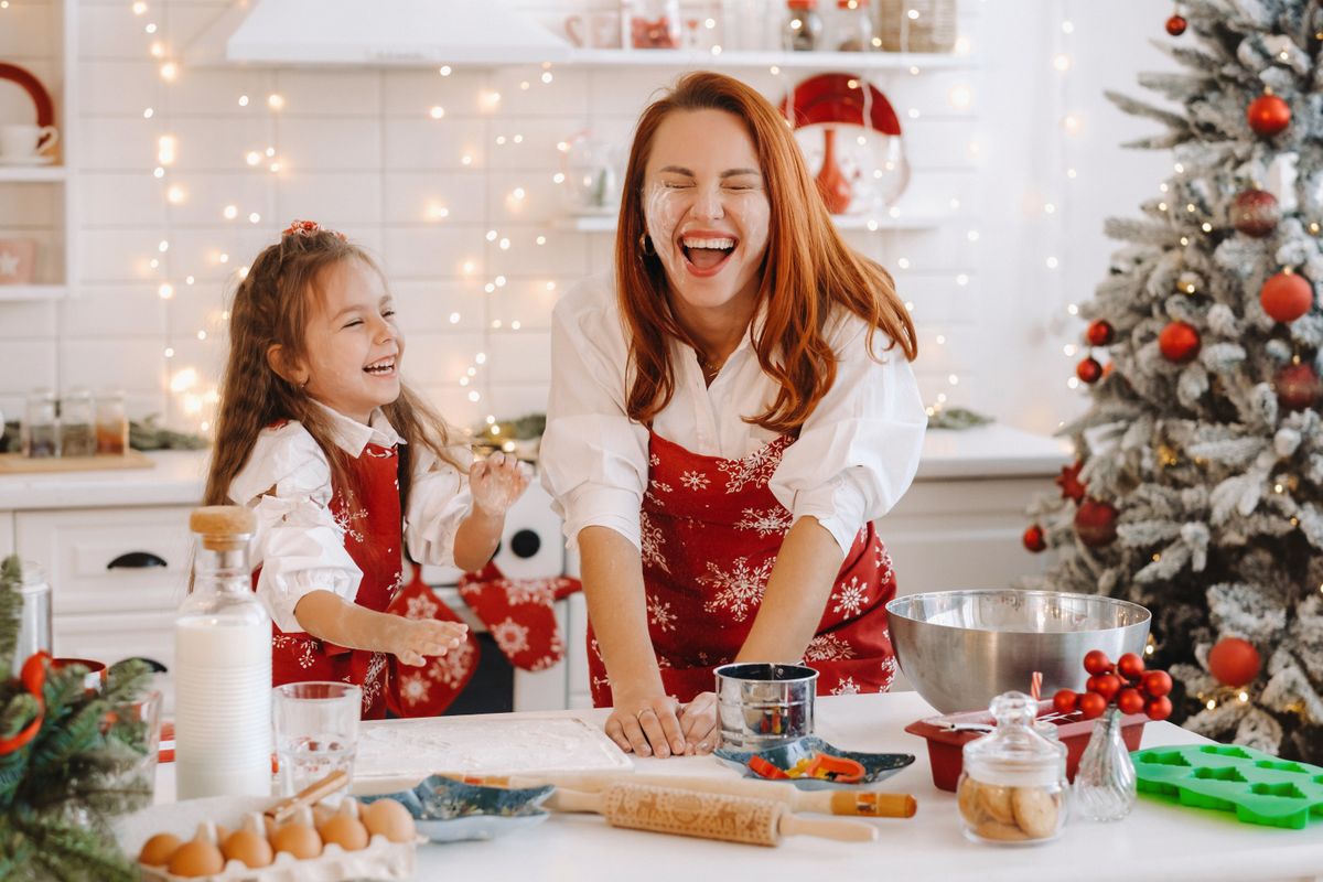 Mom,And,Daughter,In,The,New,Year's,Kitchen,Together,Prepare