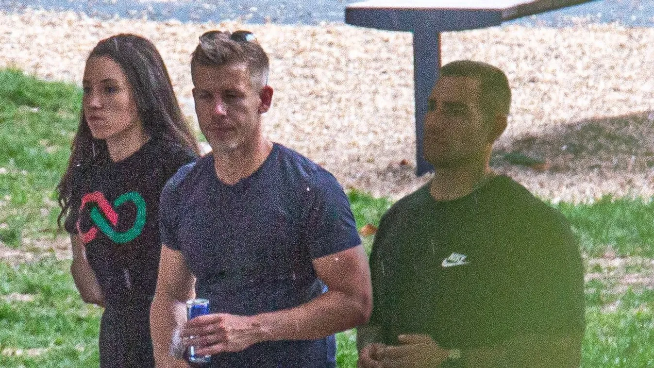 Magyar Péter a testőrével dobatta ki a Hír TV stábját