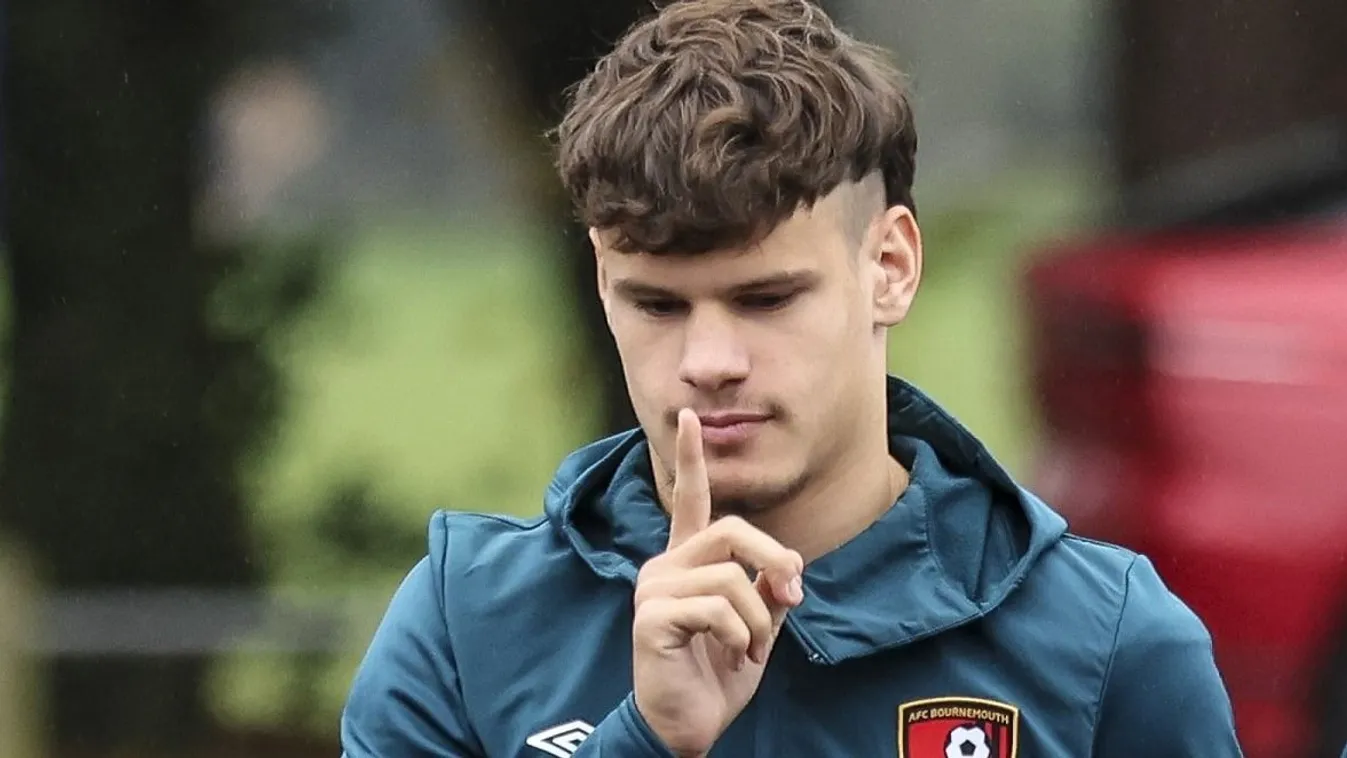 "Pszt!" - Kerkez kádból üzent, miután Marco Rossi megvádolta