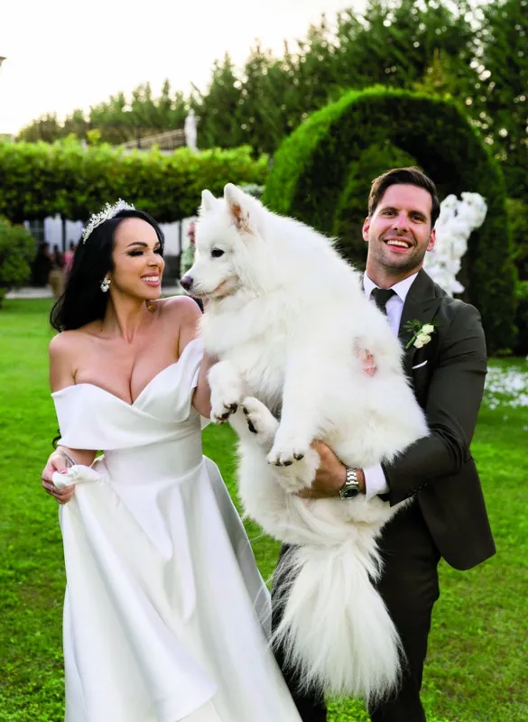 VV Seherezádé és a kutyája, Scarlett - Ripost
